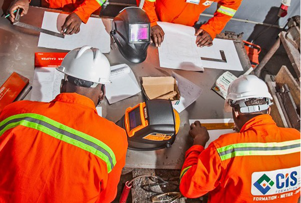 Former des professionnels qualifiés