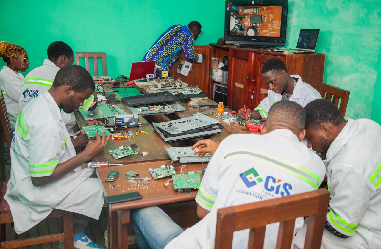 Formation en maintenance des systèmes informatiques